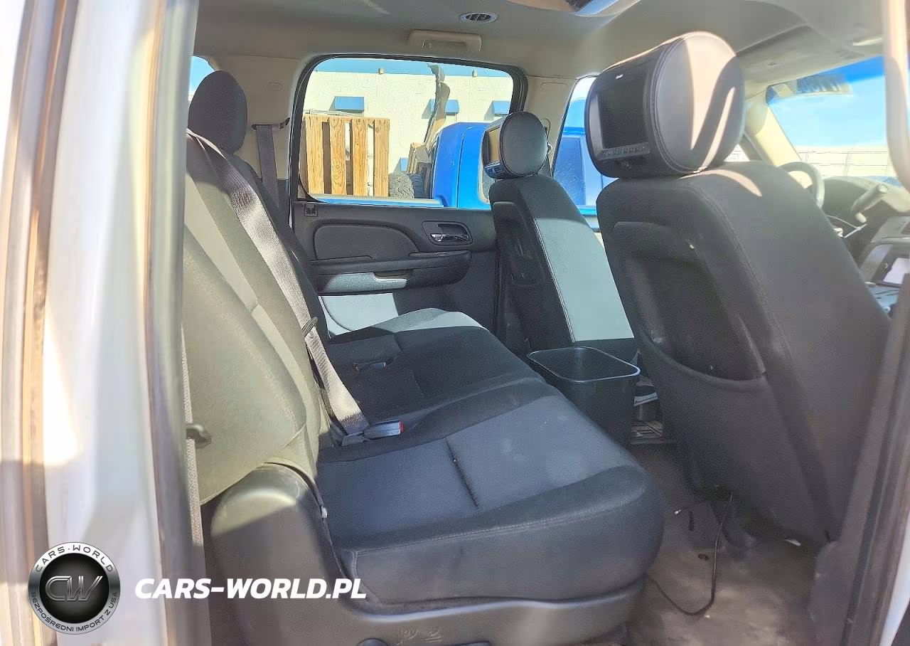 2012 Chevrolet Suburban K2500 VIN:1GNWK5EG0CR246481 - 11