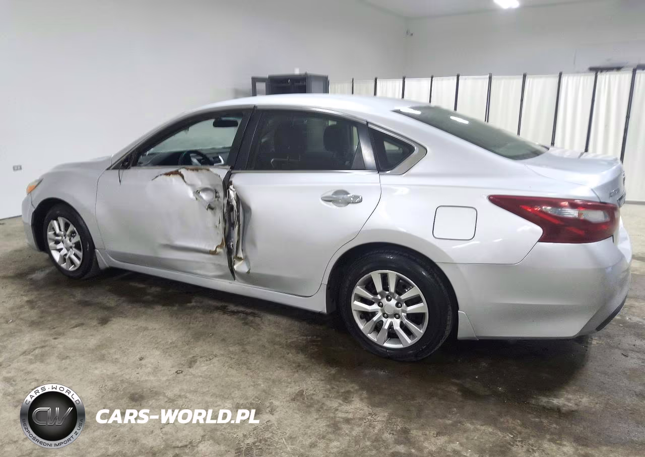2018 Nissan Altima 2.5 S VIN:1N4AL3AP0JC233715 - 2
