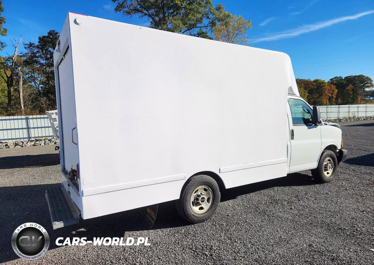 2020 GMC Savana Delivery Truck VIN:1GD07RFP3L1215483 - 3