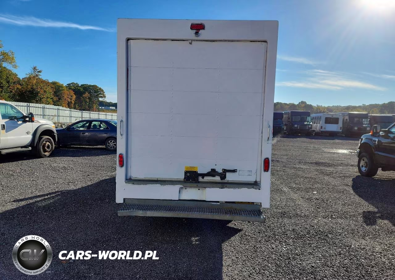 2020 GMC Savana Delivery Truck VIN:1GD07RFP3L1215483 - 6