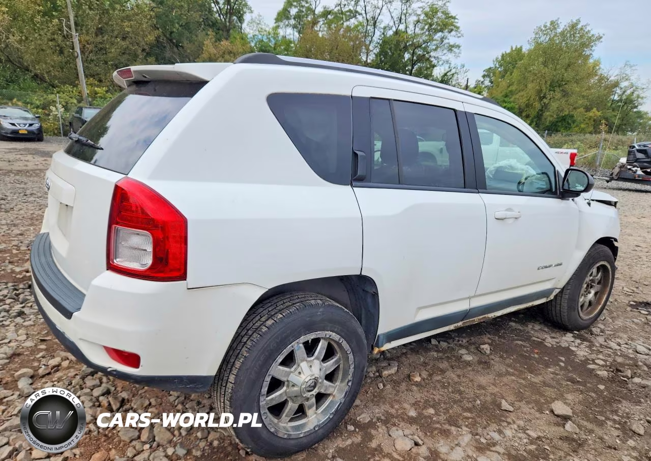 2011 Jeep Compass Sport VIN:1J4NF1FB2BD277516 - 3