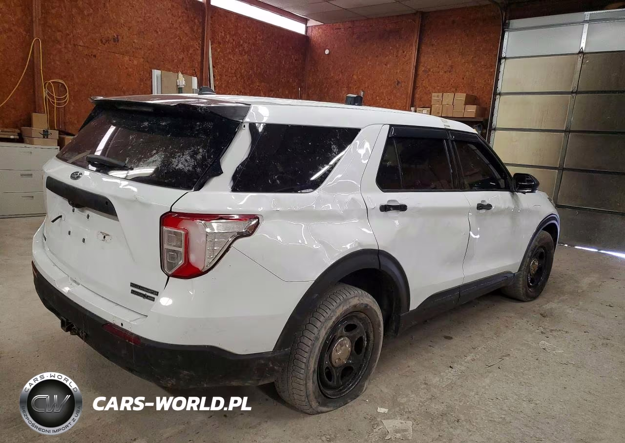 2022 Ford Explorer Police Interceptor VIN:1FM5K8AB0NGA26915 - 3