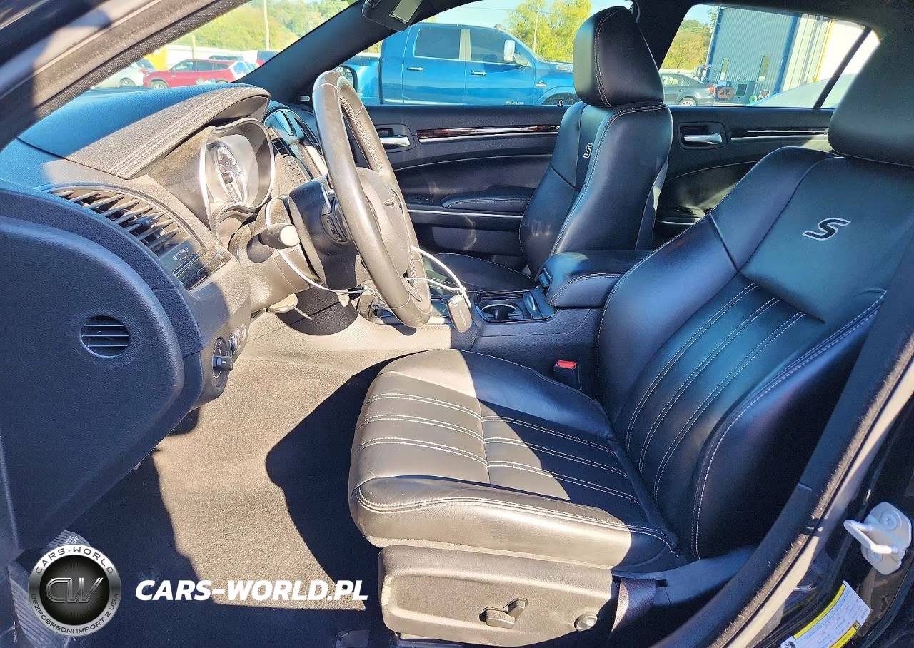 2021 Chrysler 300 S VIN:2C3CCABG5MH609403 - 7