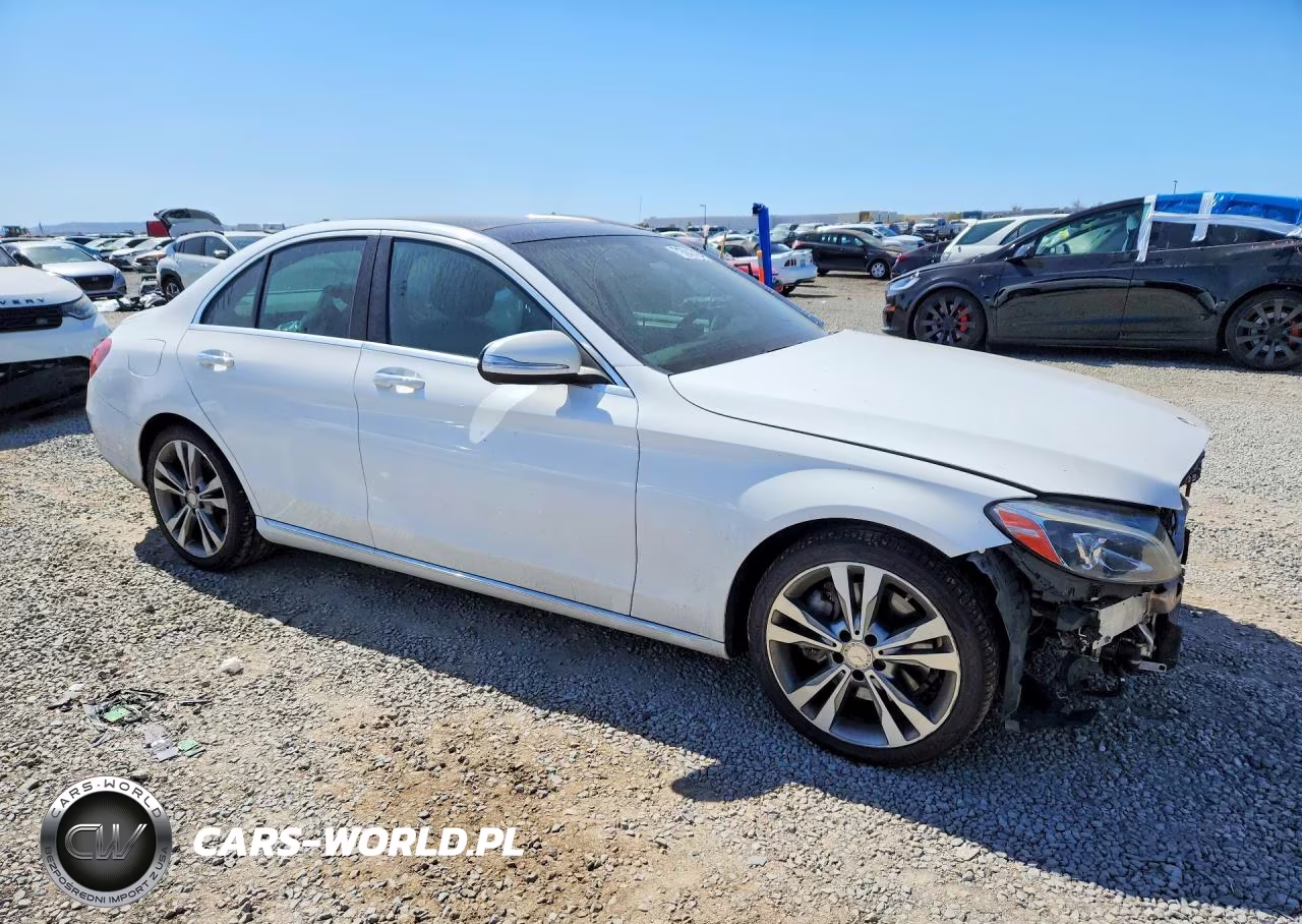 2015 Mercedes-Benz C 300 VIN:55SWF4JB8FU050167 - 4