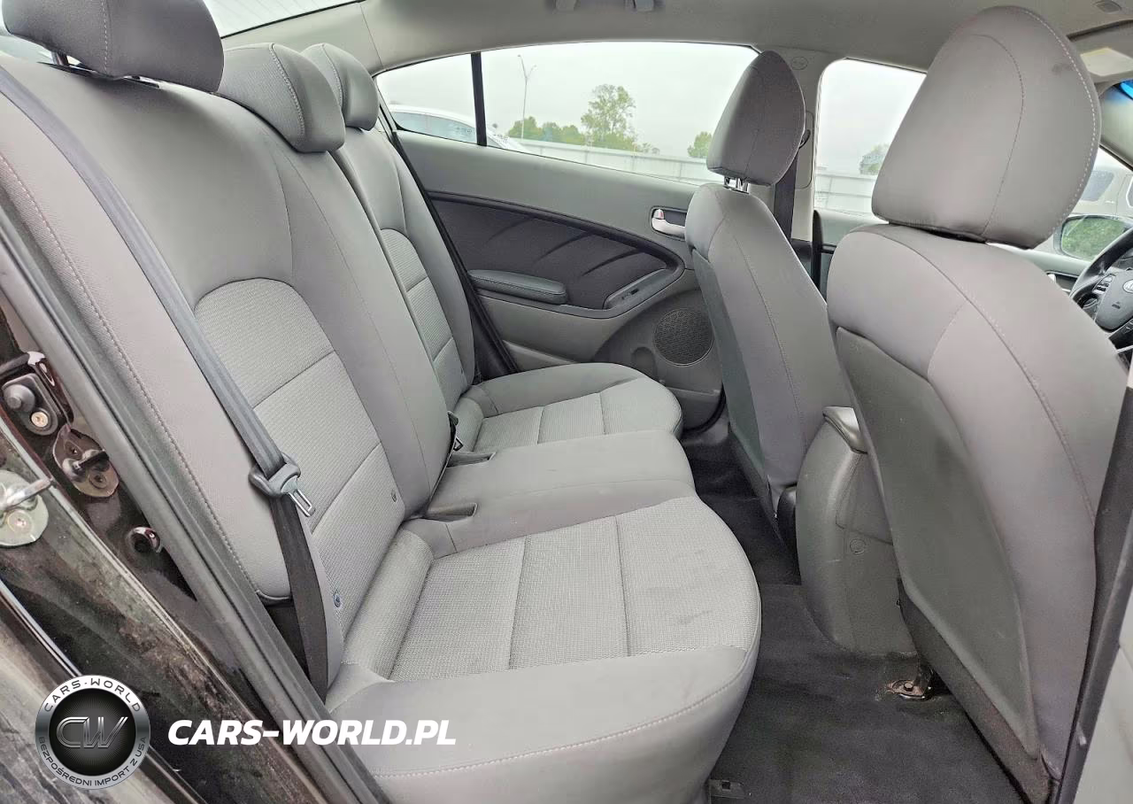 2018 Kia Forte Lx VIN:3KPFK4A79JE232273 - 10