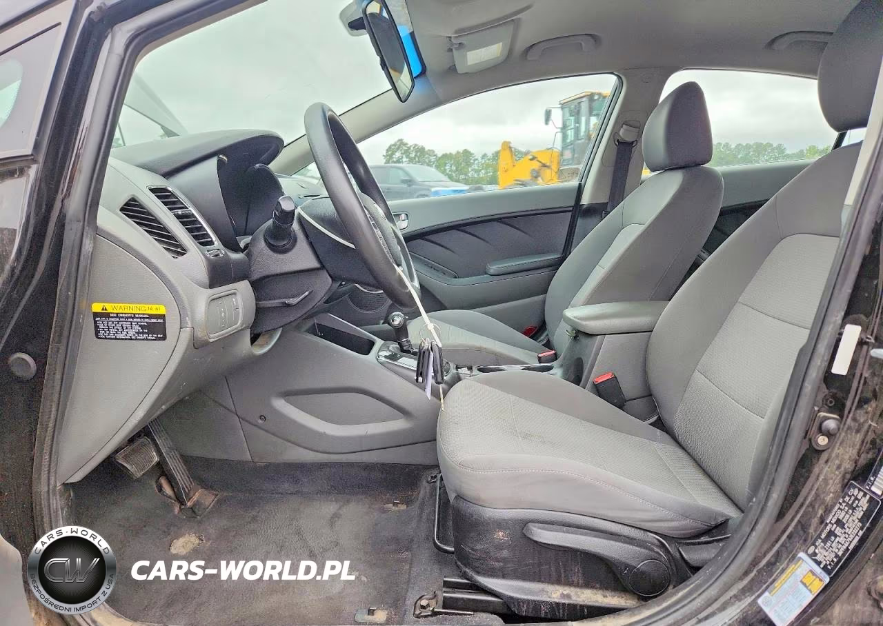 2018 Kia Forte Lx VIN:3KPFK4A79JE232273 - 7