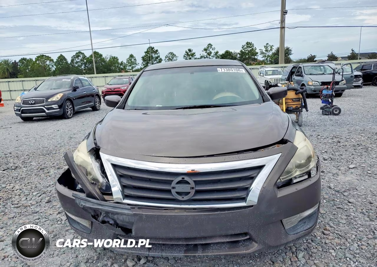 2015 Nissan Altima 2.5 VIN:1N4AL3AP1FC587816 - 5