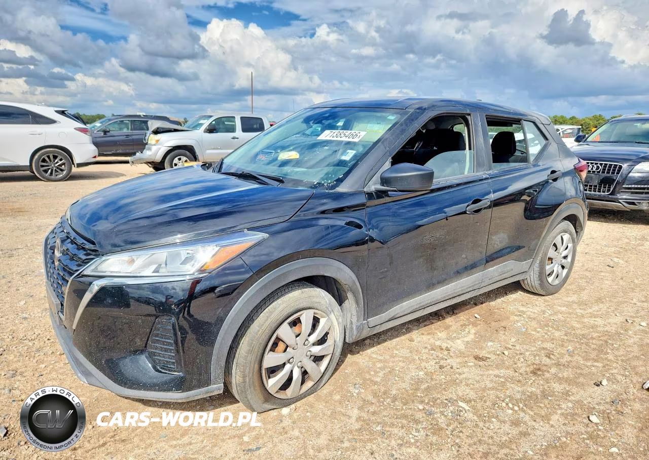 2022 Nissan Kicks S