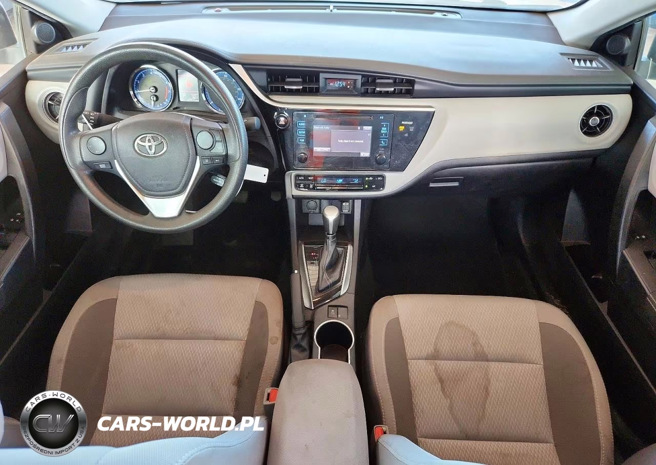 2017 Toyota Corolla Le VIN:2T1BURHE5HC889462 - 8