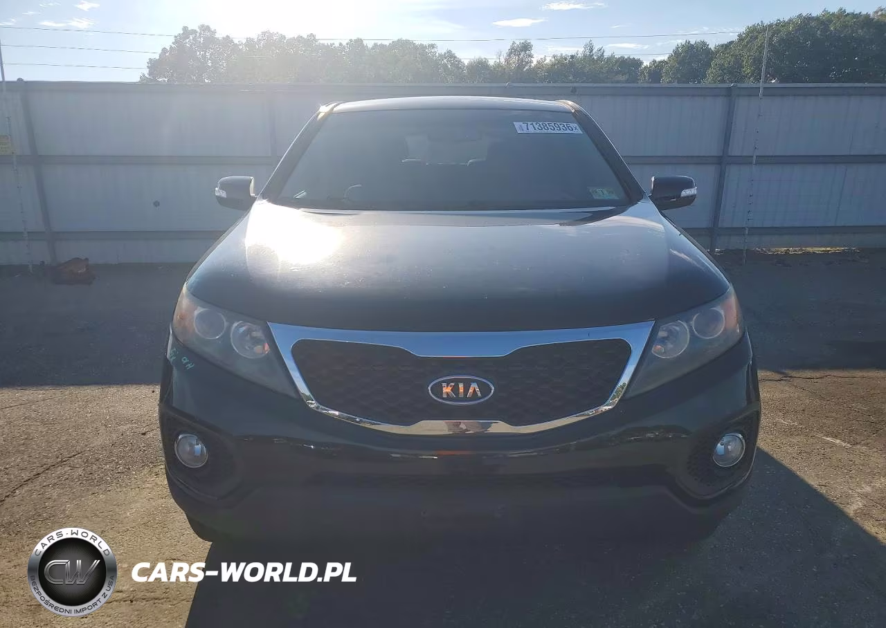 2013 Kia Sorento Lx VIN:5XYKT4A15DG416916 - 5