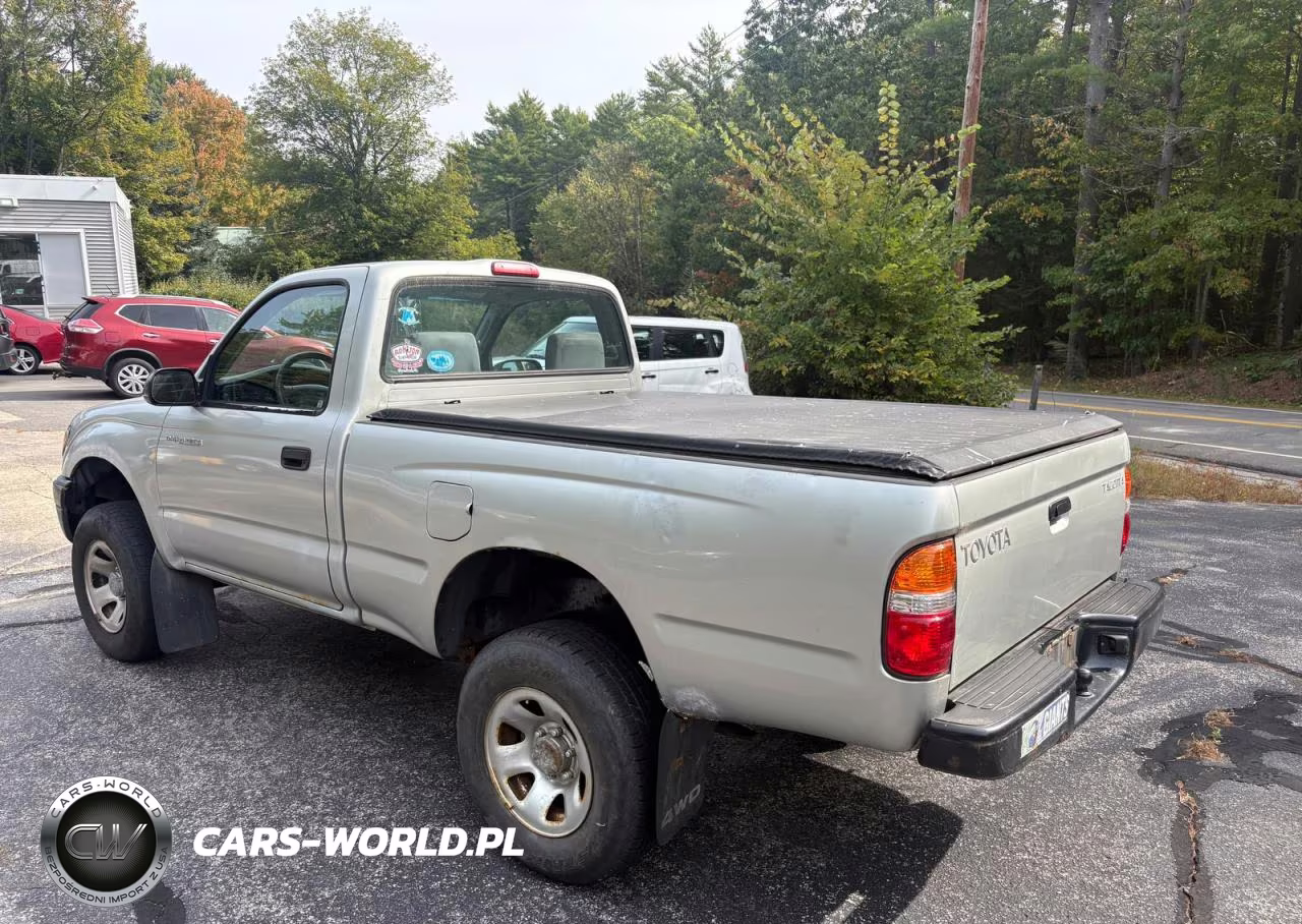 2001 Toyota Tacoma Deluxe VIN:5TEPM62NX12729929 - 3