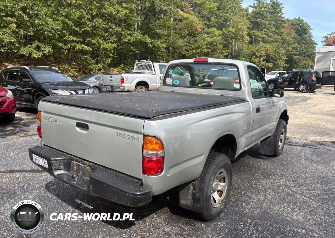 2001 Toyota Tacoma Deluxe VIN:5TEPM62NX12729929 - 4