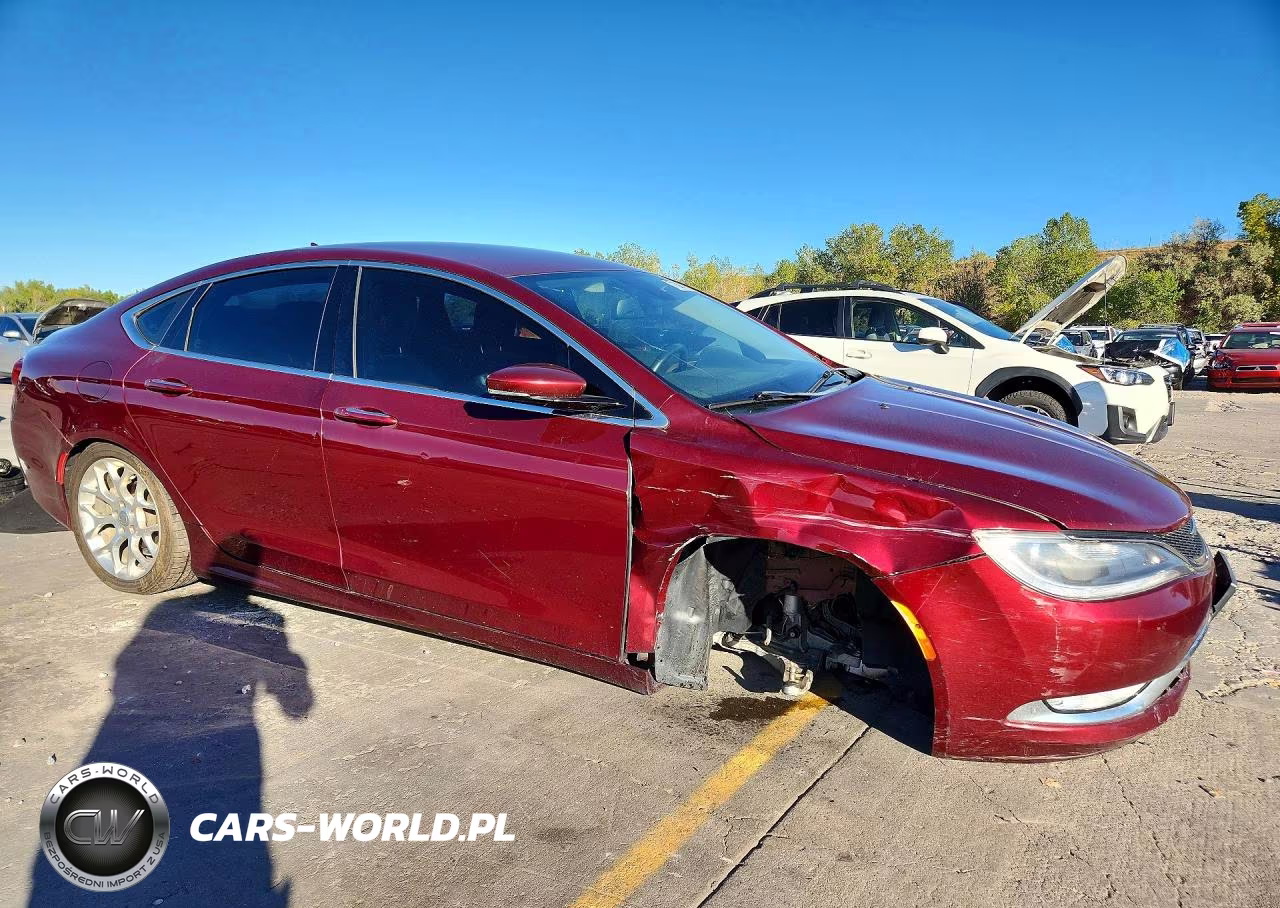2015 Chrysler 200 C VIN:1C3CCCEGXFN583236 - 4