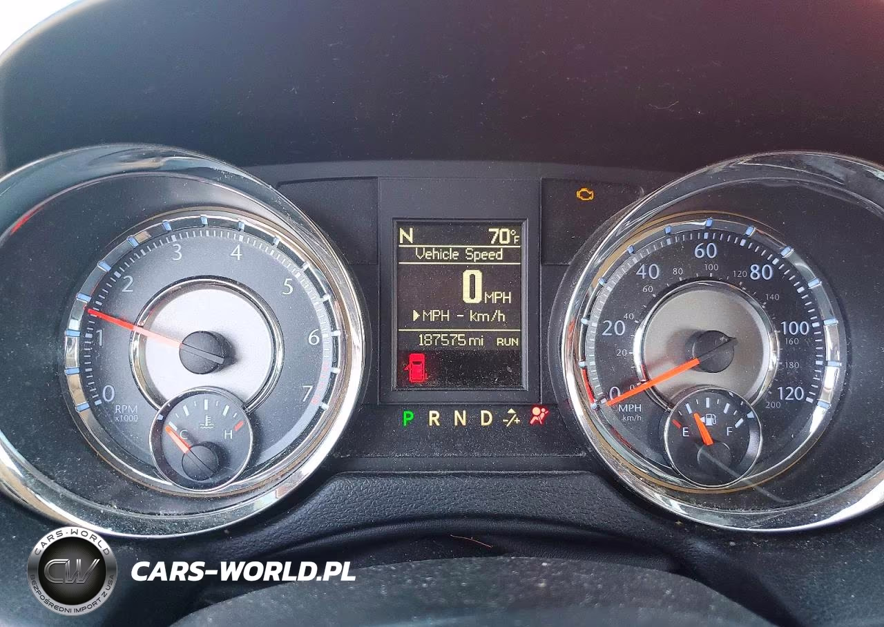 2014 Chrysler Town & Country Touring VIN:2C4RC1BG3ER300305 - 9