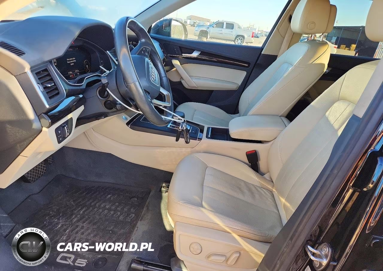 2018 Audi Q5 Premium Plus VIN:WA1BNAFY3J2074798 - 7