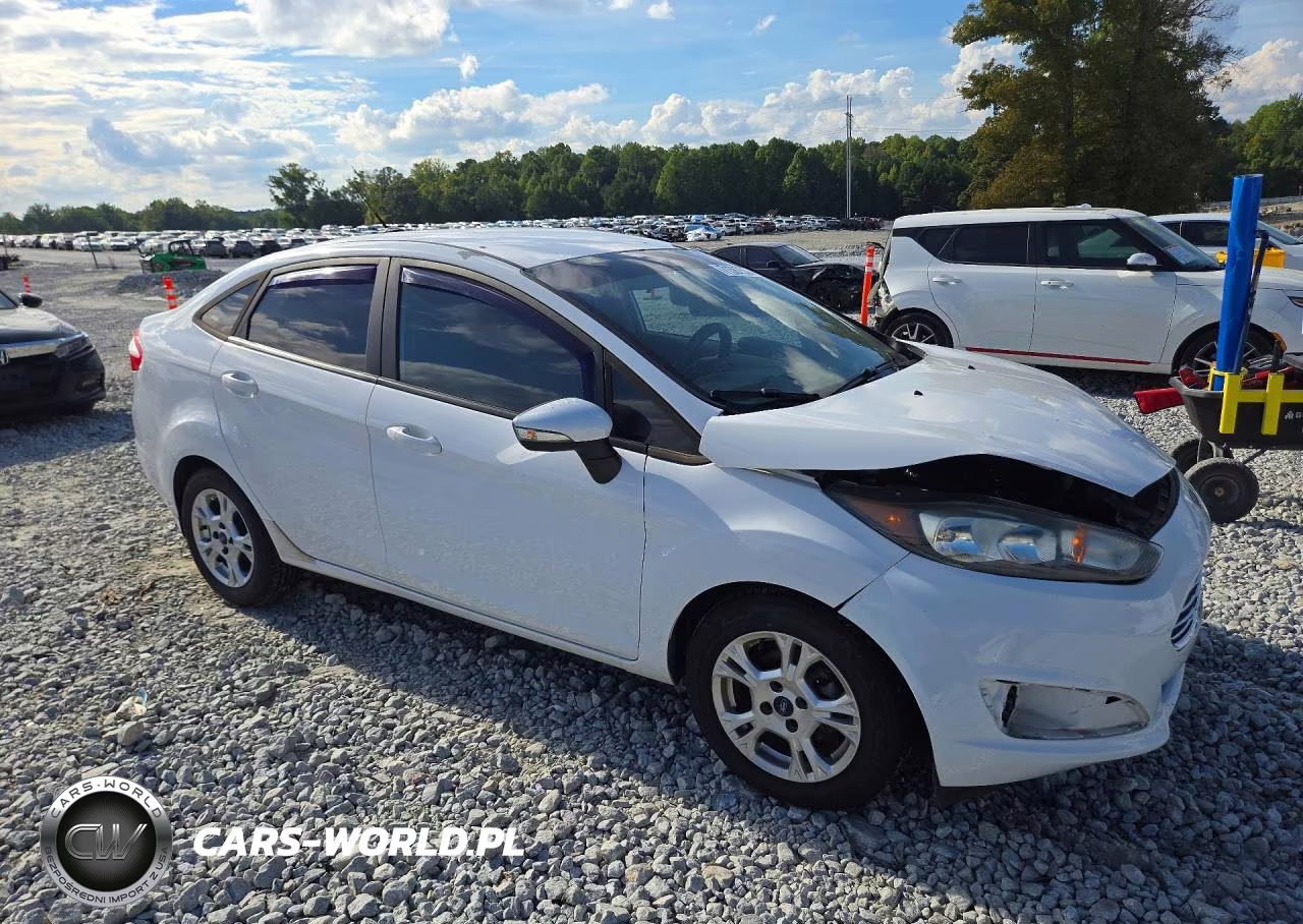 2015 Ford Fiesta Se VIN:3FADP4BJ5FM219591 - 4