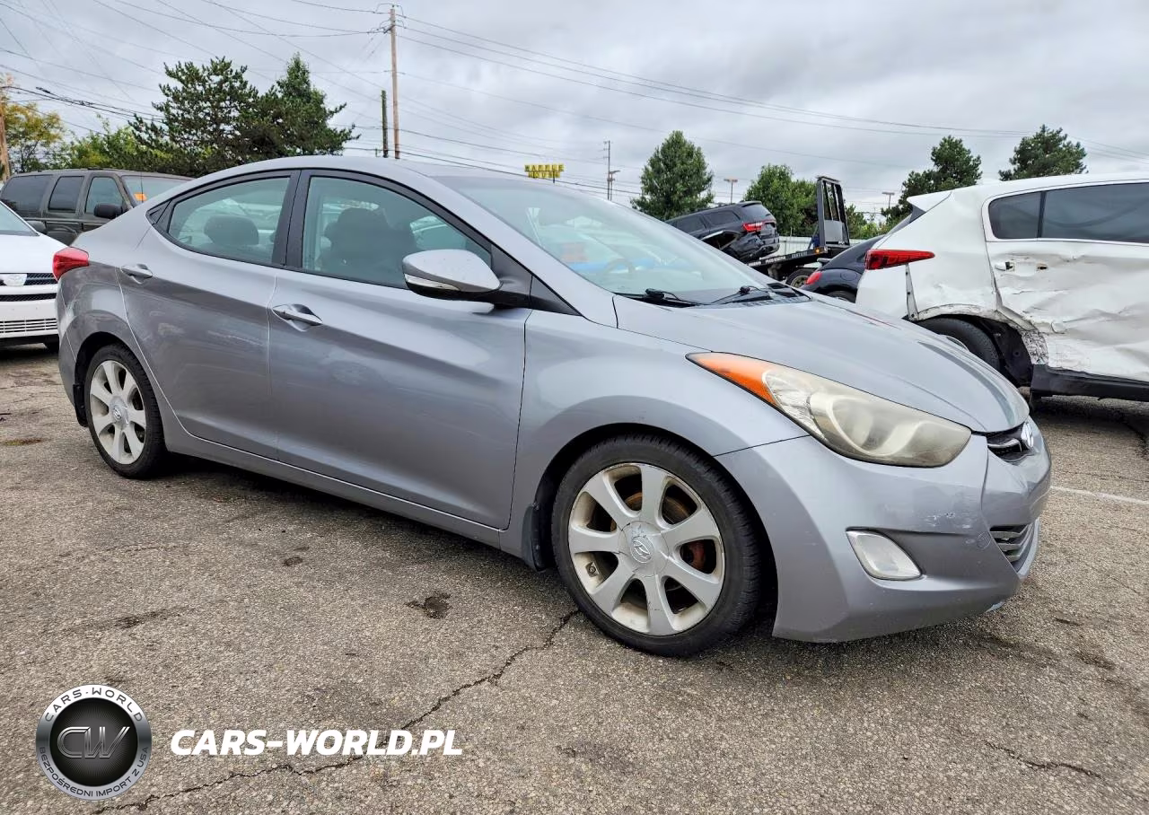 2013 Hyundai Elantra Limited VIN:KMHDH4AE4DU680233 - 4