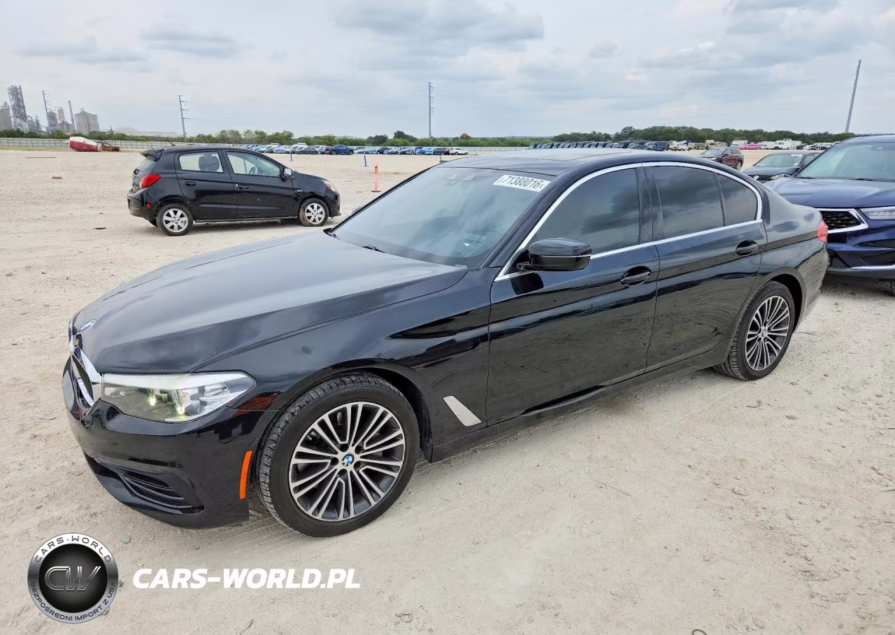 2020 BMW 530 Xi VIN:WBAJR7C0XLCD10500 - 1