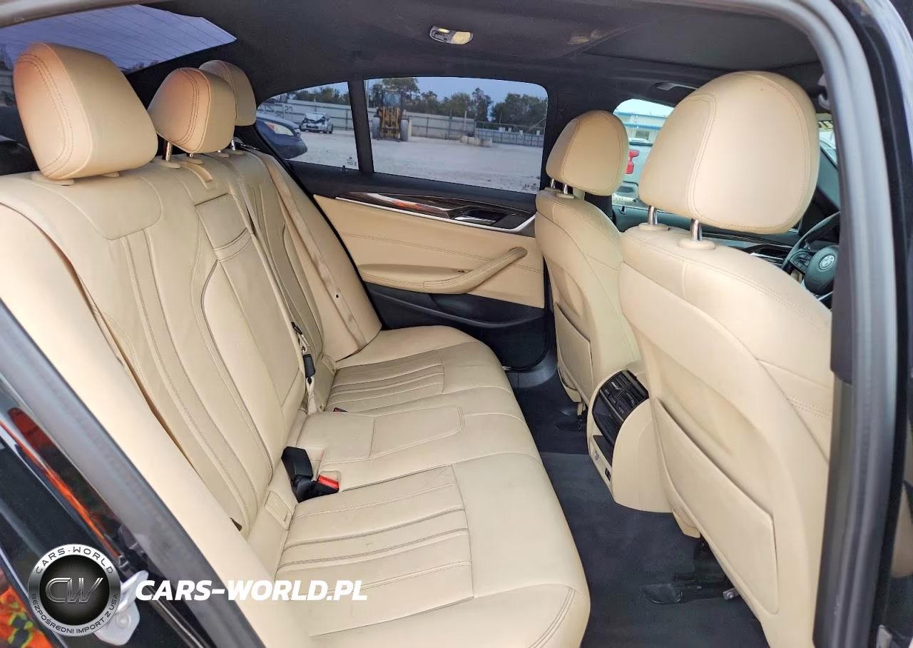 2020 BMW 530 Xi VIN:WBAJR7C0XLCD10500 - 10