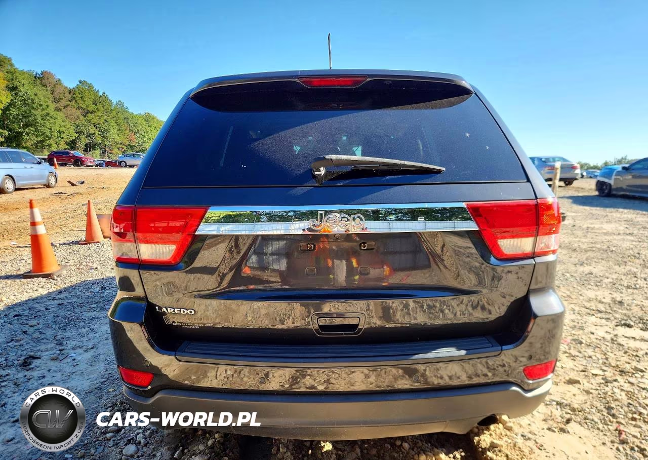 2011 Jeep Grand Cherokee Laredo VIN:1J4RS4GG3BC570730 - 6