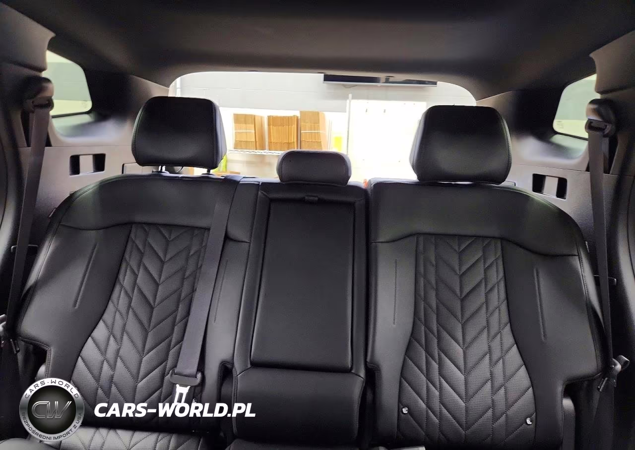 2025 Kia Sportage X Line VIN:KNDPYDDHXS7239998 - 10