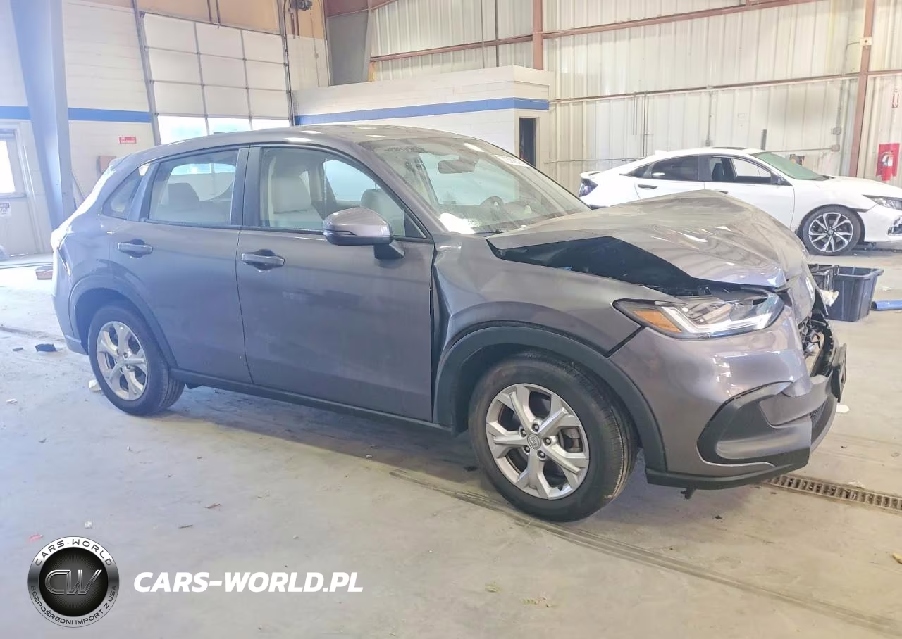 2023 Honda Hr-V Lx VIN:3CZRZ2H32PM712891 - 4