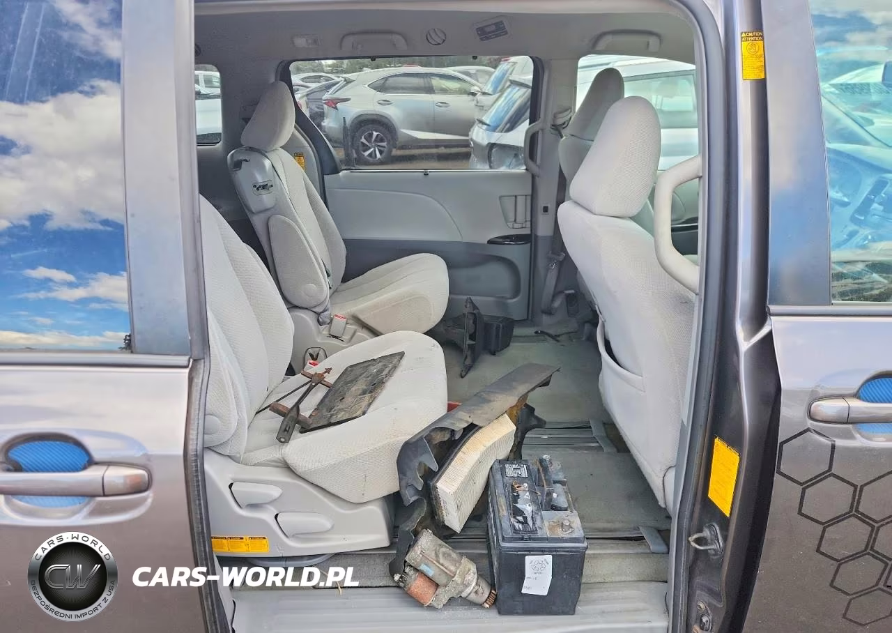 2014 Toyota Sienna Le VIN:5TDKK3DC4ES459741 - 11