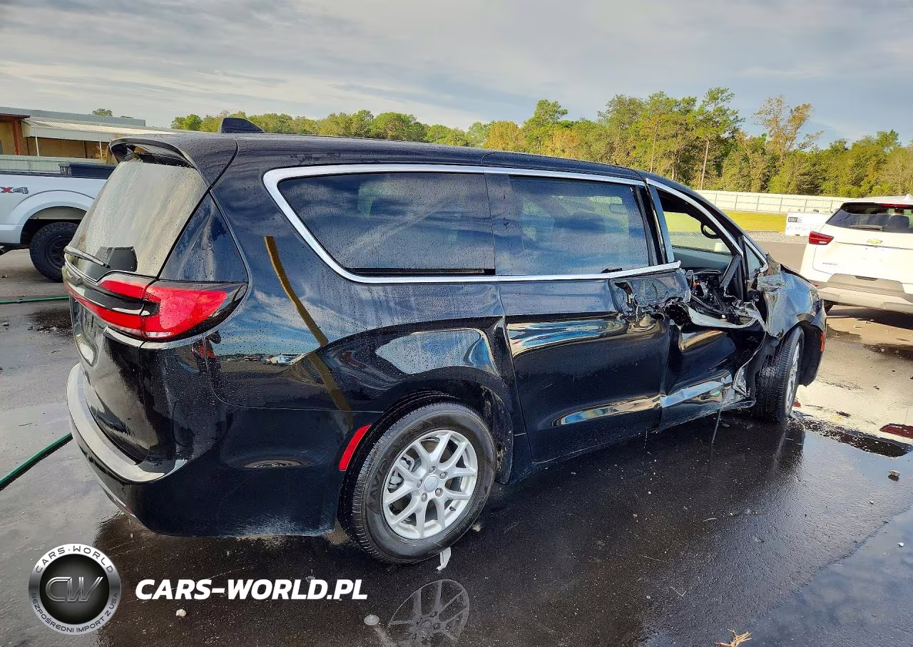 2027 Chrysler Pacifica Select VIN:2C4RC1BG8VR569979 - 3