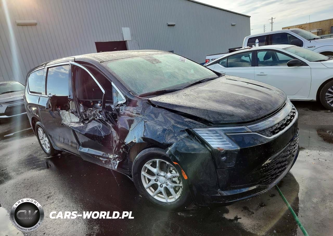 2027 Chrysler Pacifica Select VIN:2C4RC1BG8VR569979 - 4