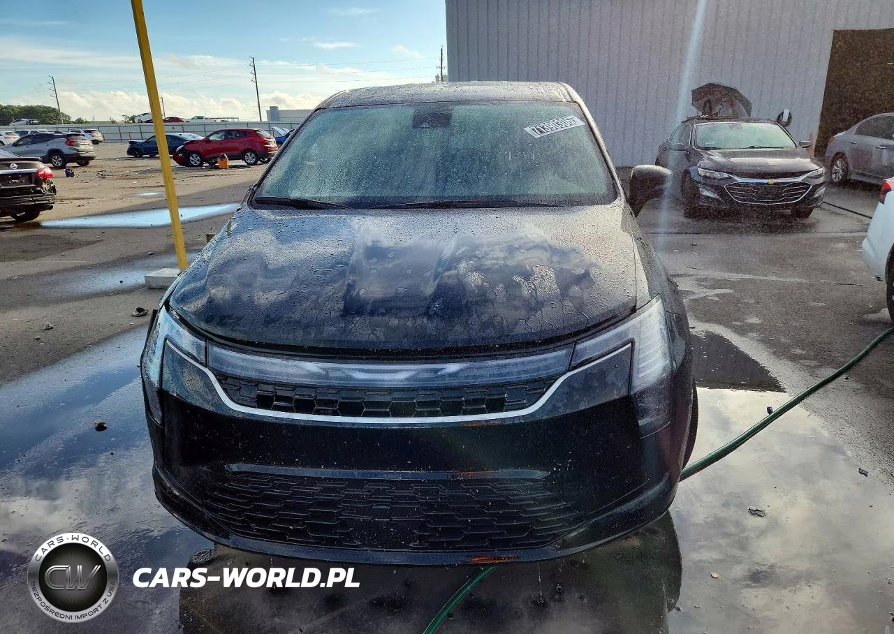 2027 Chrysler Pacifica Select VIN:2C4RC1BG8VR569979 - 5