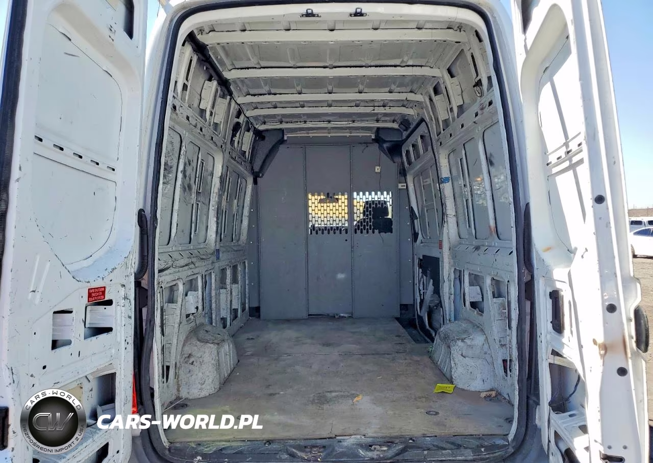 2019 Mercedes-Benz Sprinter 2500-3500 Delivery Van VIN:WD4PF0CD5KP027299 - 10