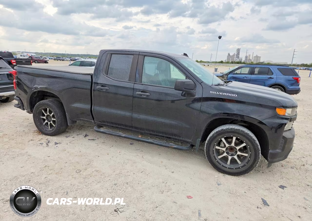 2019 Chevrolet Silverado C1500 VIN:1GCRWAEH3KZ396417 - 4