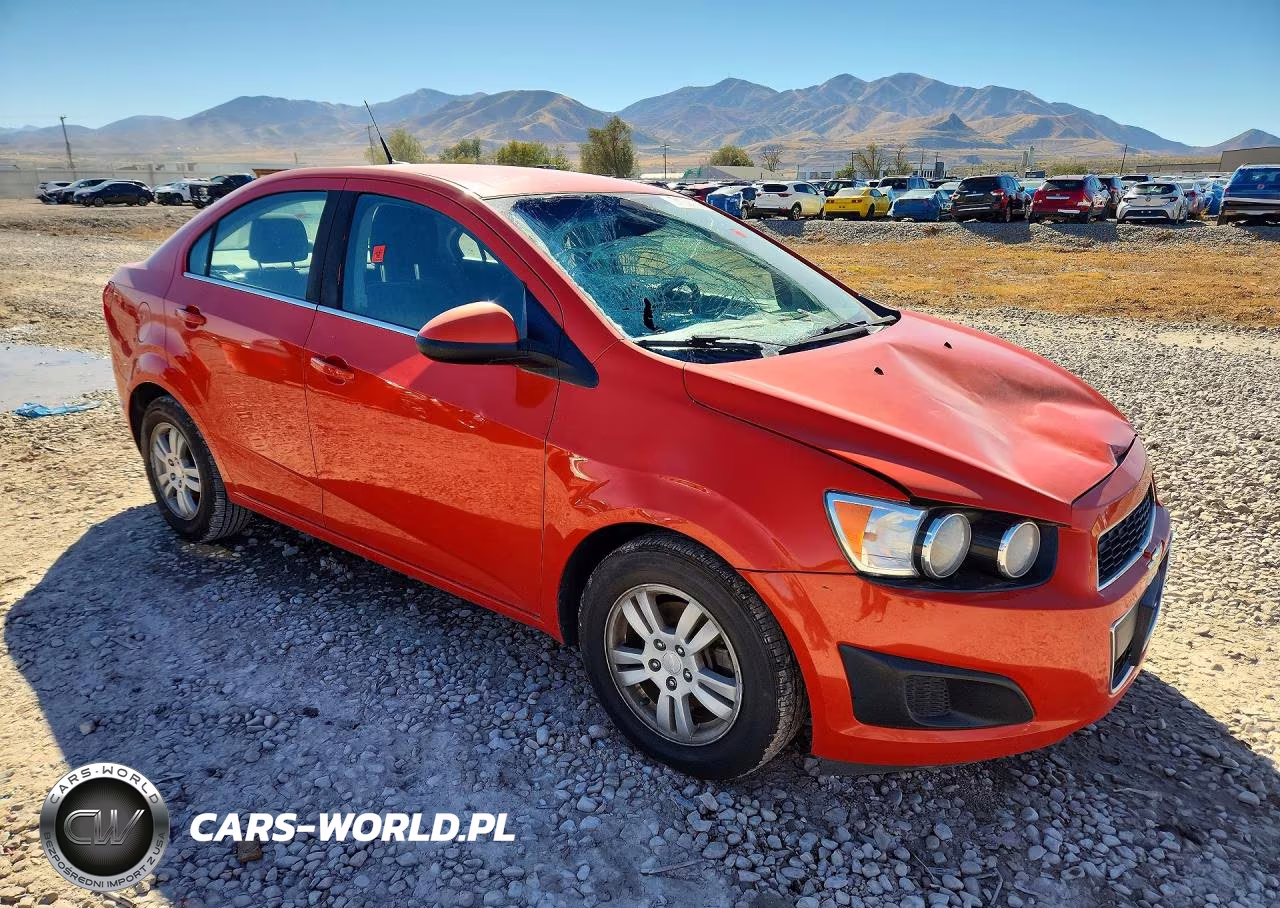 2013 Chevrolet Sonic Lt VIN:1G1JC5SG5D4101836 - 4