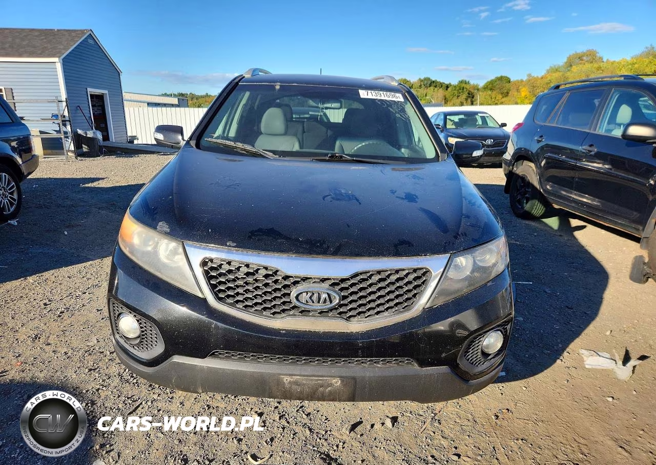 2013 Kia Sorento Lx VIN:5XYKTDA6XDG376862 - 5