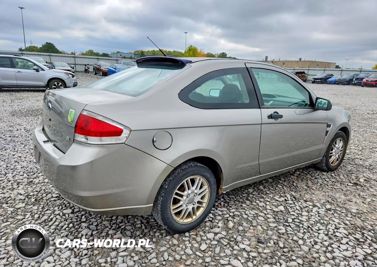 2008 Ford Focus Se VIN:1FAHP33N58W102075 - 3