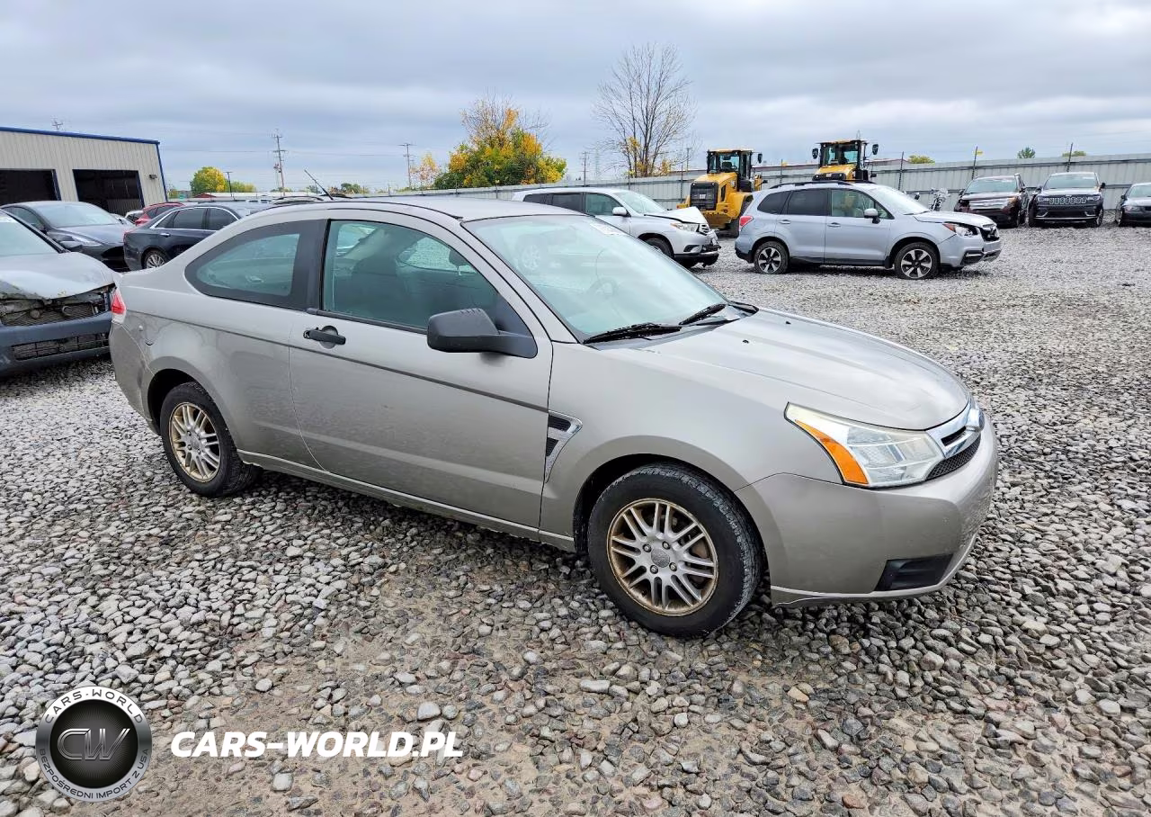 2008 Ford Focus Se VIN:1FAHP33N58W102075 - 4