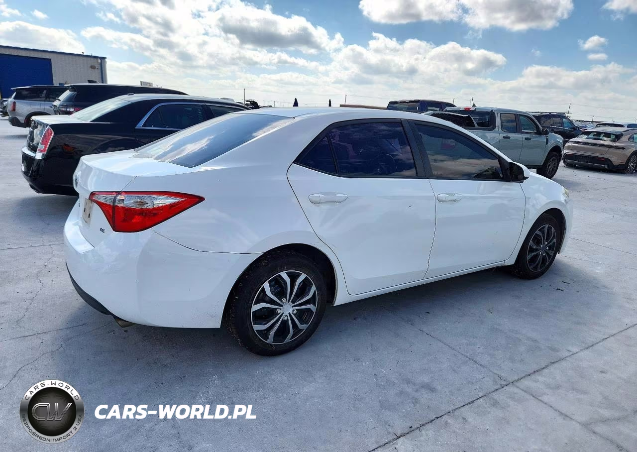 2015 Toyota Corolla Le VIN:5YFBURHE6FP207296 - 3