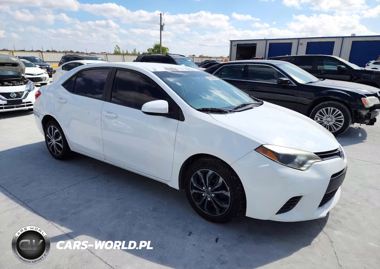2015 Toyota Corolla Le VIN:5YFBURHE6FP207296 - 4