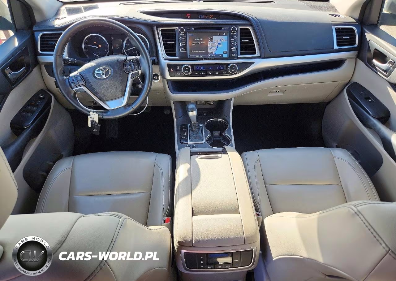 2018 Toyota Highlander Xle VIN:5TDJZRFH2JS819912 - 8