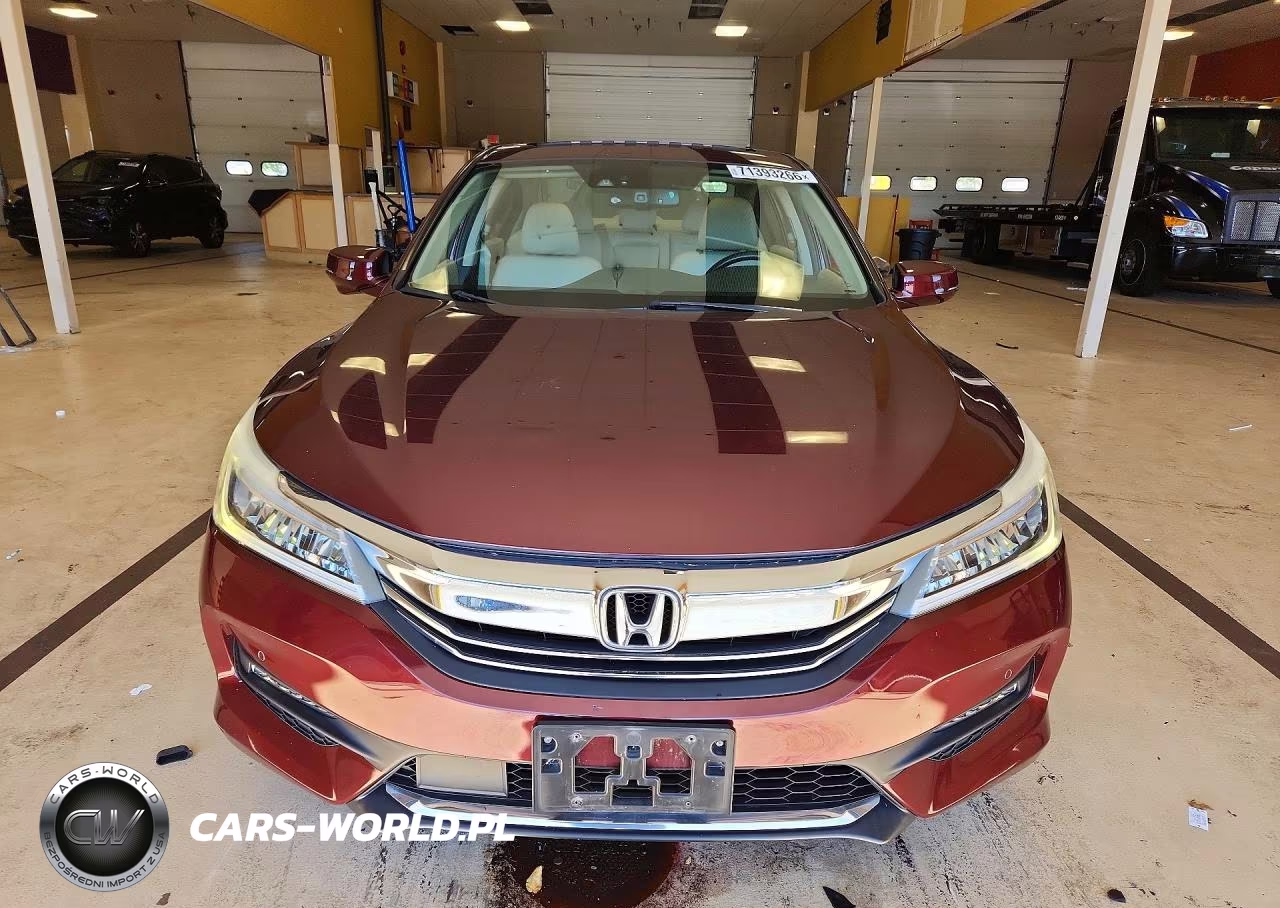 2017 Honda Accord Touring VIN:1HGCR3F90HA012327 - 5