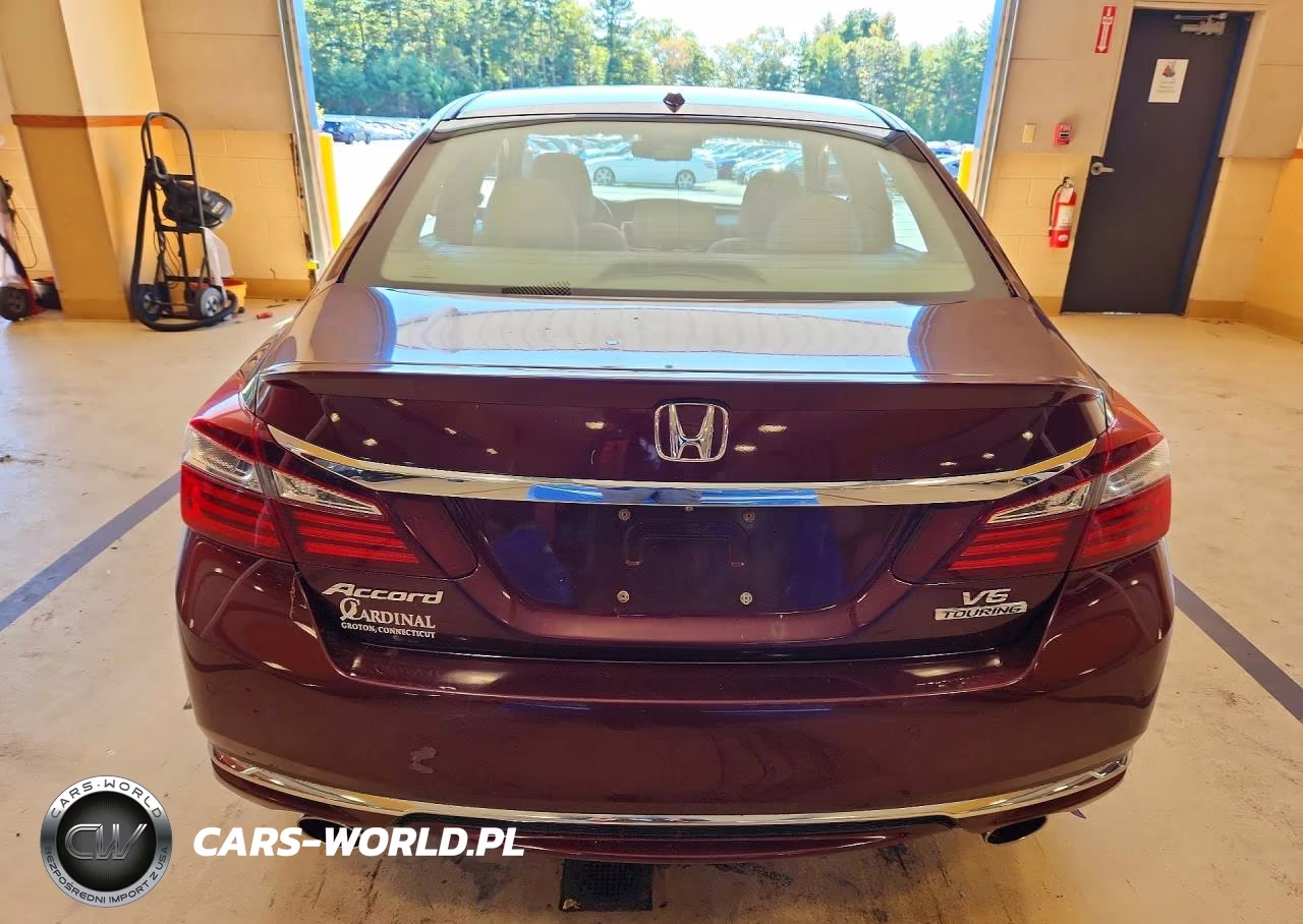 2017 Honda Accord Touring VIN:1HGCR3F90HA012327 - 6
