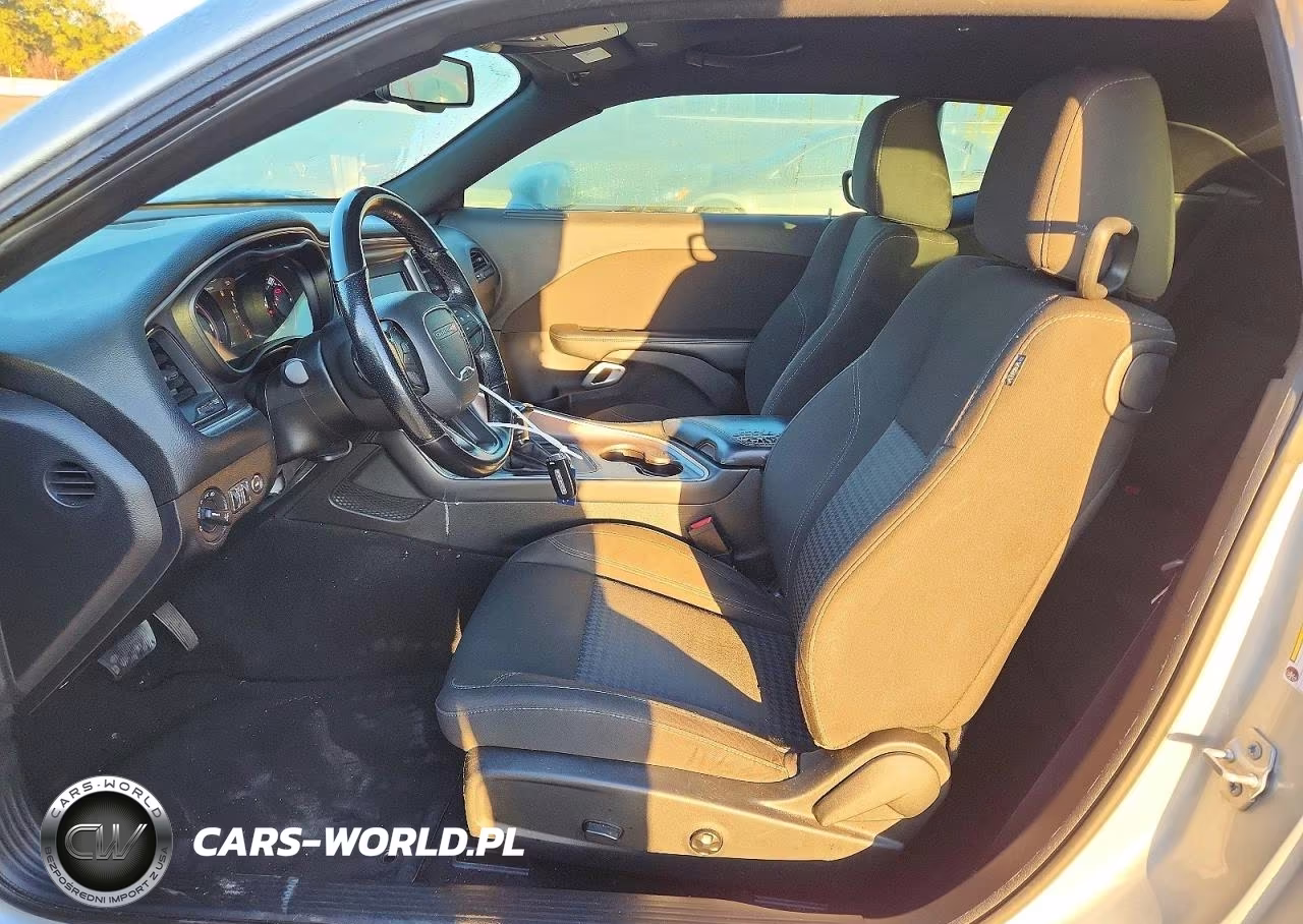 2021 Dodge Challenger Sxt VIN:2C3CDZAG6MH599820 - 7