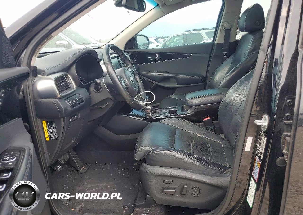 2018 Kia Sorento VIN:5XYPK4A58JG380016 - 7