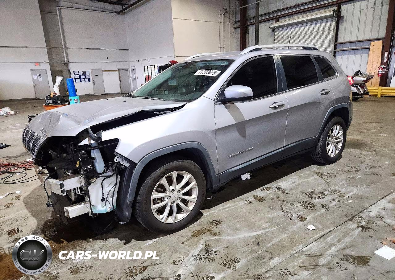 2019 Jeep Cherokee Latitude VIN:1C4PJLCB7KD187212 - 1