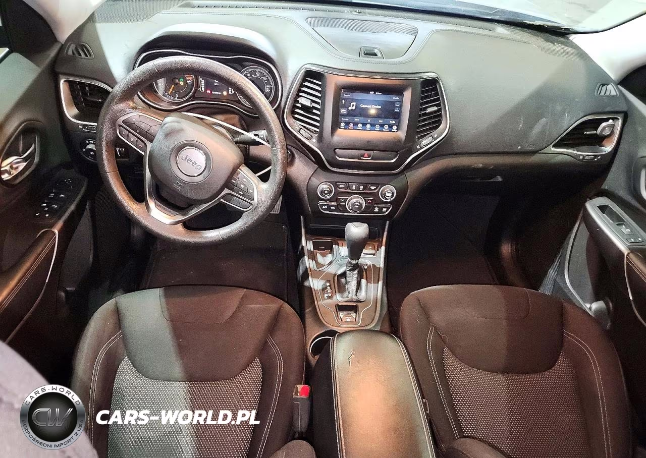2019 Jeep Cherokee Latitude VIN:1C4PJLCB7KD187212 - 8