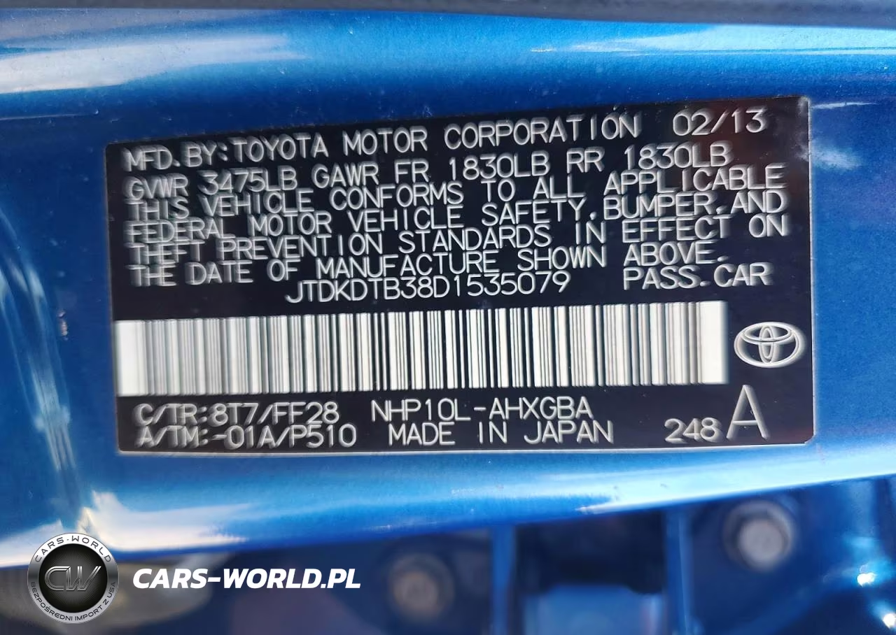 2013 Toyota Prius C Three VIN:JTDKDTB38D1535079 - 12