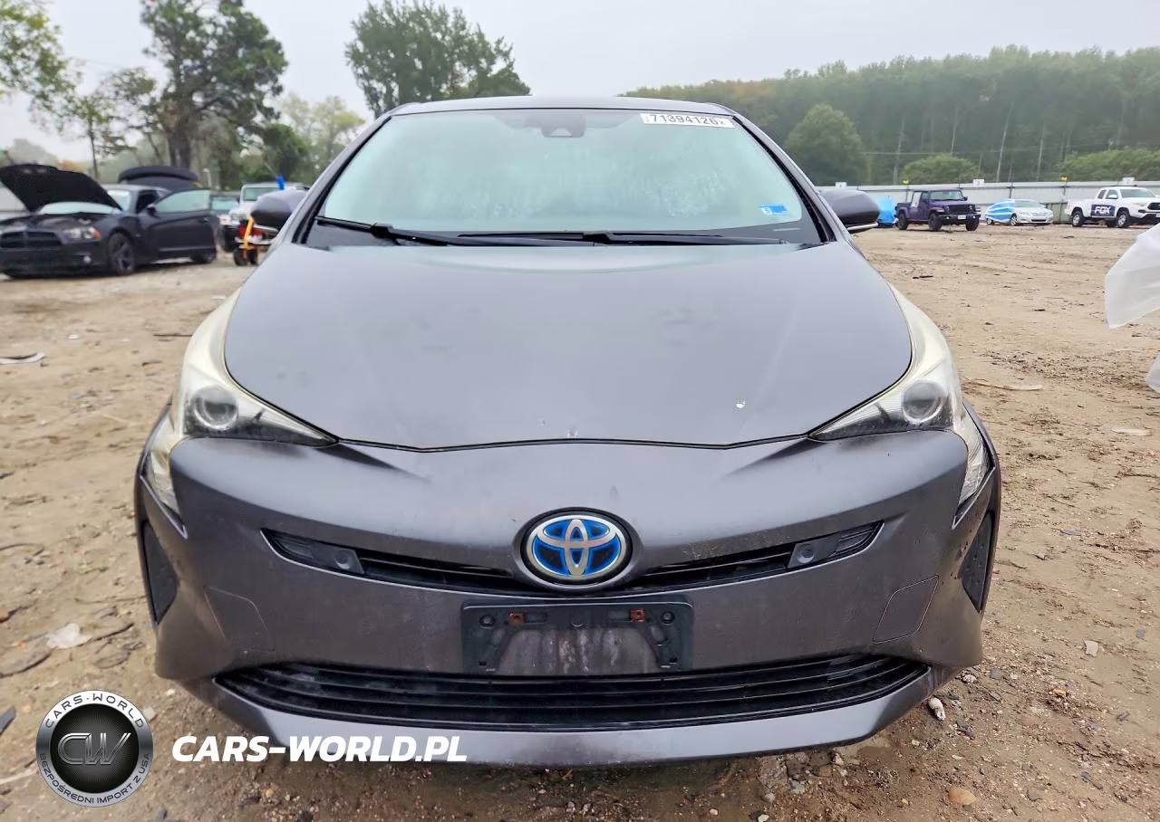 2017 Toyota Prius Three VIN:JTDKARFU5H3042484 - 5