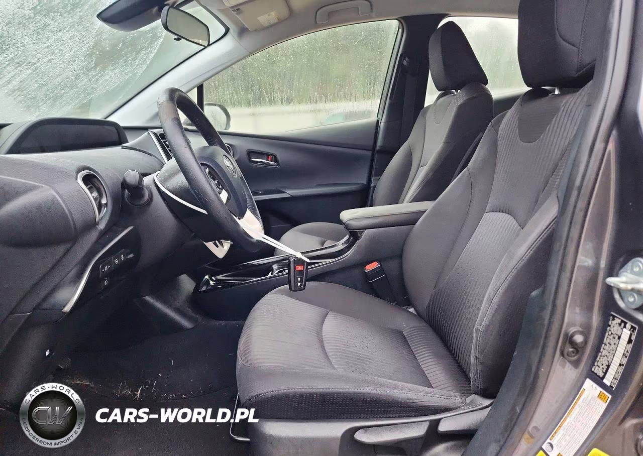 2017 Toyota Prius Three VIN:JTDKARFU5H3042484 - 7