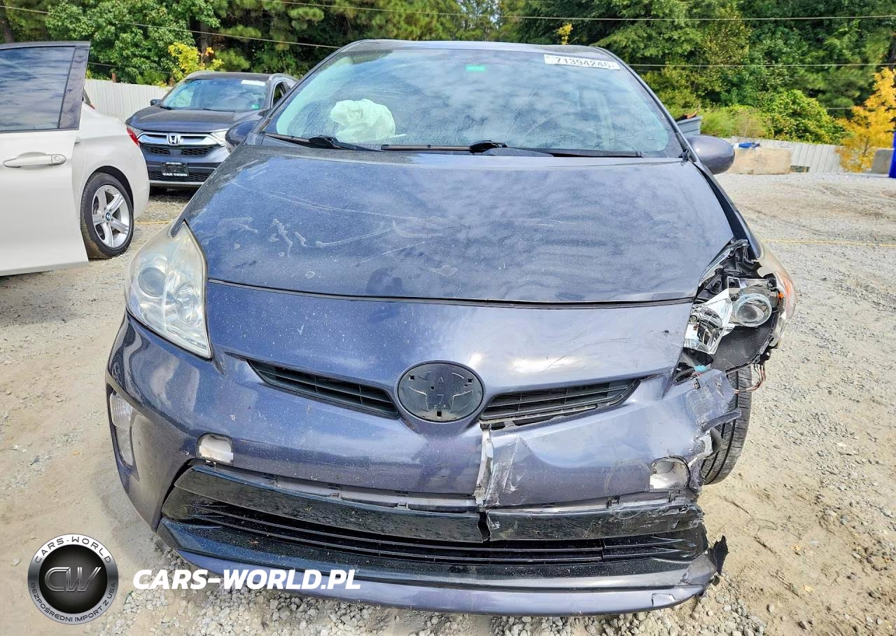 2015 Toyota Prius Two VIN:JTDKN3DU9F0479231 - 5
