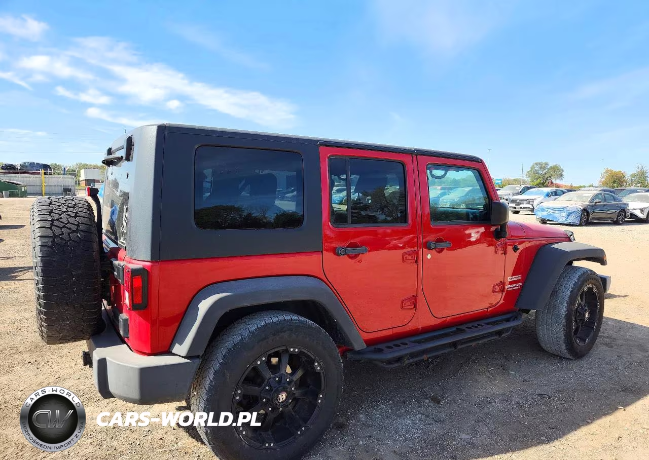 2010 Jeep Wrangler Unlimited Sport VIN:1J4BA3H19AL109460 - 3